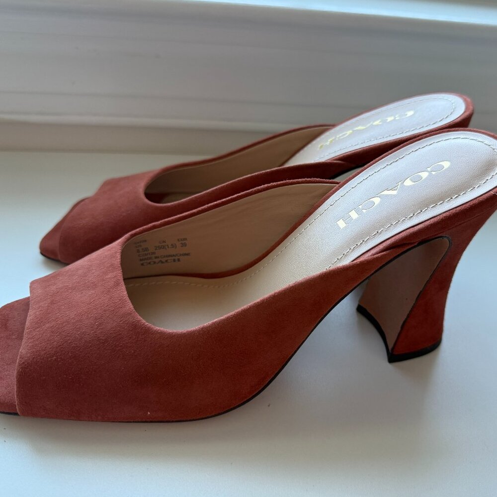 Coach Heels - Picture 2 of 4